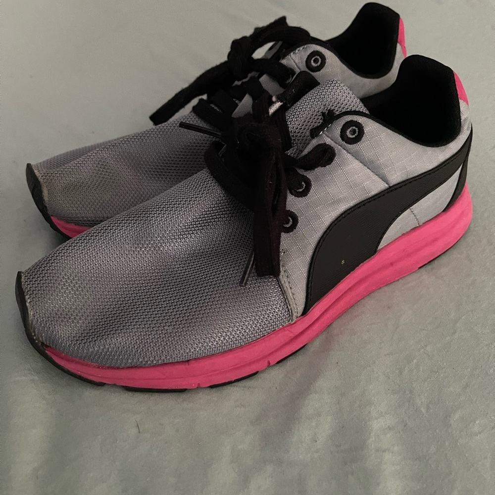 Puma Sneakers